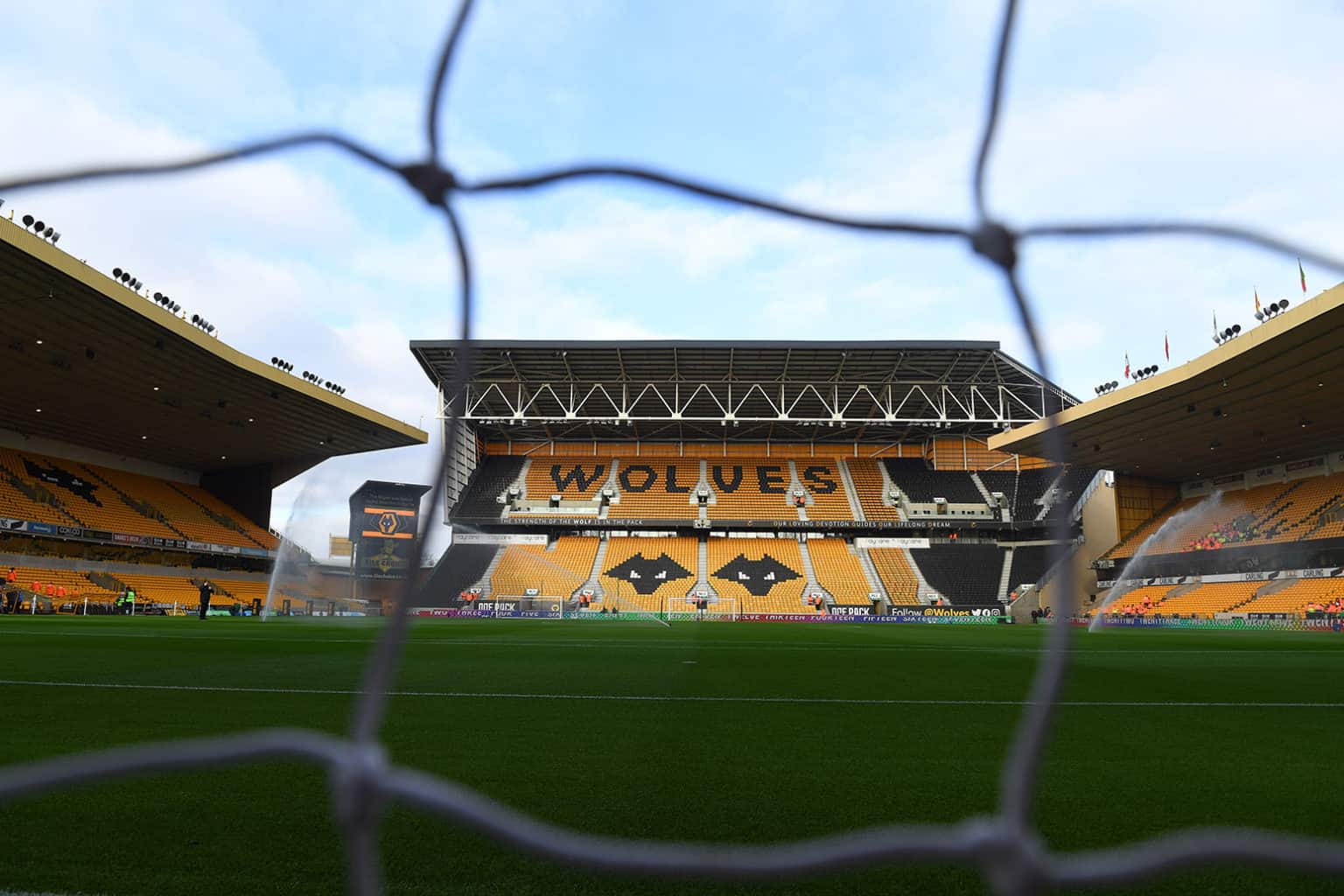 Molineux Stadium Tours - Wolves Molineux Stadium